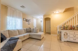 Photo #2: 2312465 Listing 