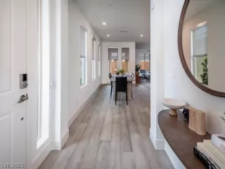 Photo #4: 2312486 Listing 