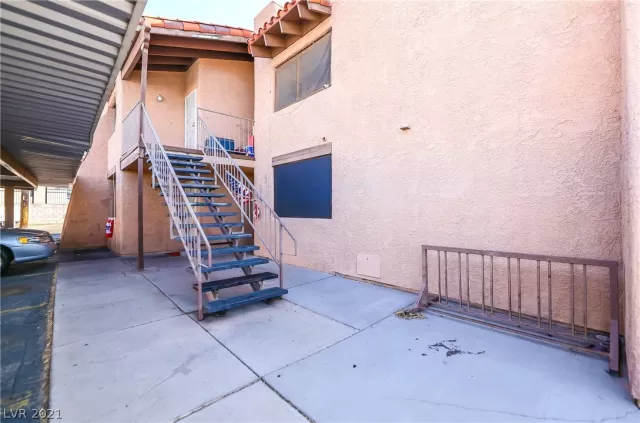 MLS: 2312510 Condo For Sale