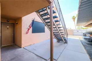 Photo #1: 2312510 Listing 