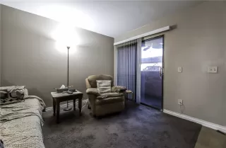 Photo #4: 2312510 Listing 