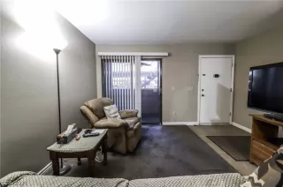 Photo #5: 2312510 Listing 