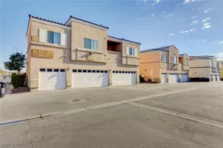 Photo #1: 2312546 Listing