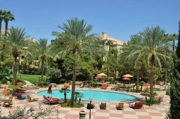 MLS: 2312549 Condo For Sale