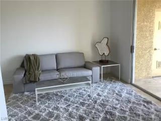 Photo #3: 2312549 Listing 