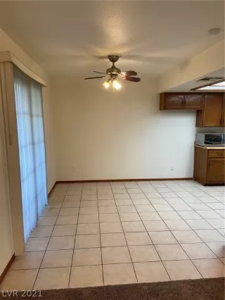 Photo #4: 2312554 Listing 