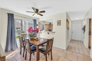 Photo #2: 2312559 Listing