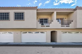 Photo #4: 2312559 Listing