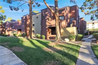 Photo #1: 2312624 Listing