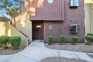 Photo #2: 2312624 Listing