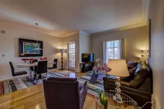 Photo #6: 2312625 Listing