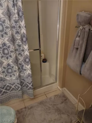 Photo #6: 2312628 Listing 