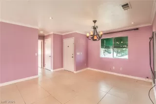 Photo #6: 2312631 Listing