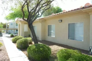 Photo #2: 2312635 Listing