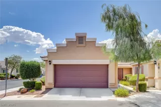 Photo #1: 2312702 Listing