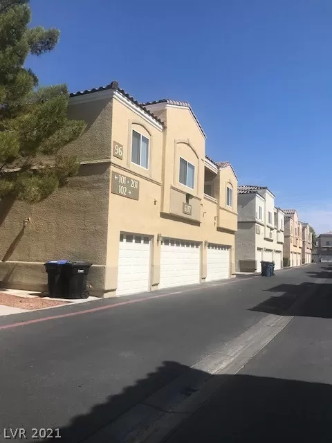 MLS: 2312718 Condo For Sale