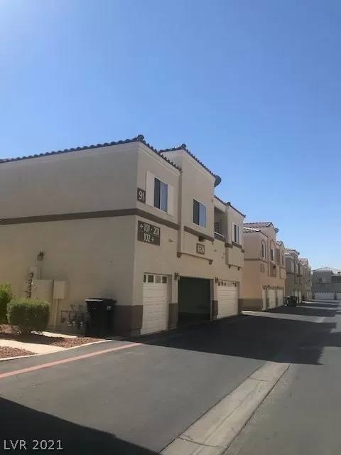 MLS: 2312733 Condo For Sale