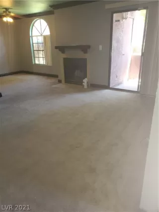 Photo #2: 2312758 Listing