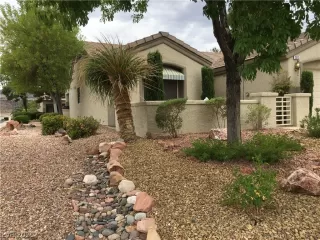 Photo #1: 2312771 Listing