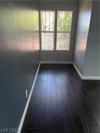 Photo #3: 2312783 Listing