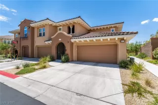 Photo #1: 2312848 Listing 