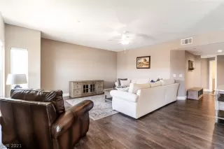Photo #3: 2312848 Listing 