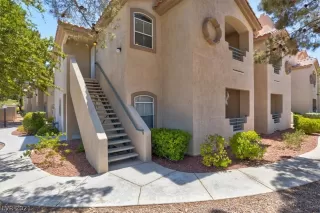 Photo #1: 2312880 Listing