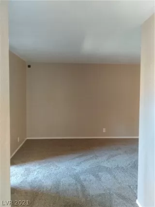 Photo #2: 2312954 Listing