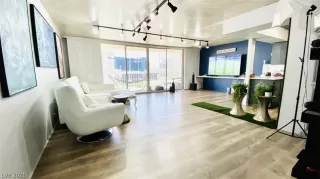 Photo #2: 2312996 Listing