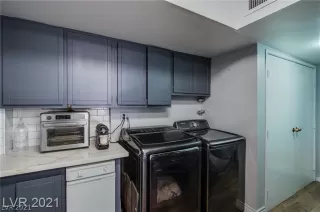 Photo #6: 2312996 Listing