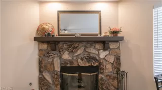 Photo #6: 2313021 Listing 