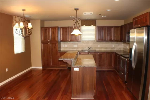 MLS: 2313024 Condo For Sale