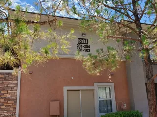 Photo #2: 2313028 Listing 