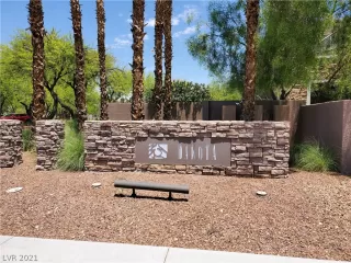 Photo #3: 2313028 Listing 