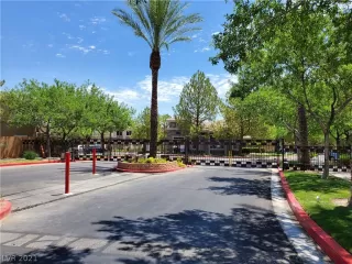 Photo #6: 2313028 Listing 