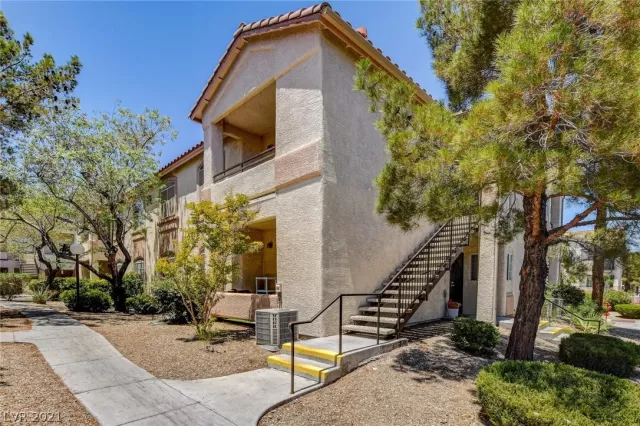 MLS: 2313070 Condo For Sale