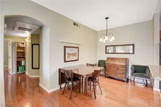 Photo #6: 2313070 Listing