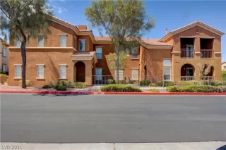 Photo #2: 2313073 Listing