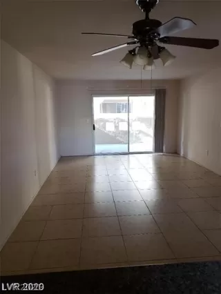 Photo #5: 2313077 Listing