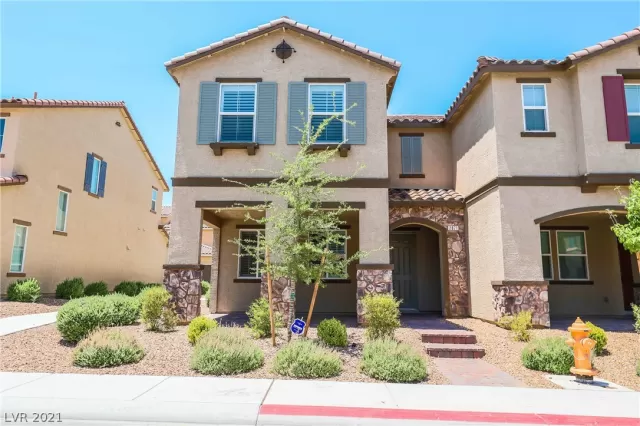 MLS: 2313085 Condo For Sale