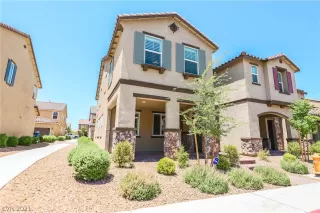 Photo #2: 2313085 Listing