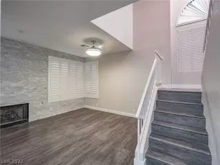 Photo #1: 2313094 Listing