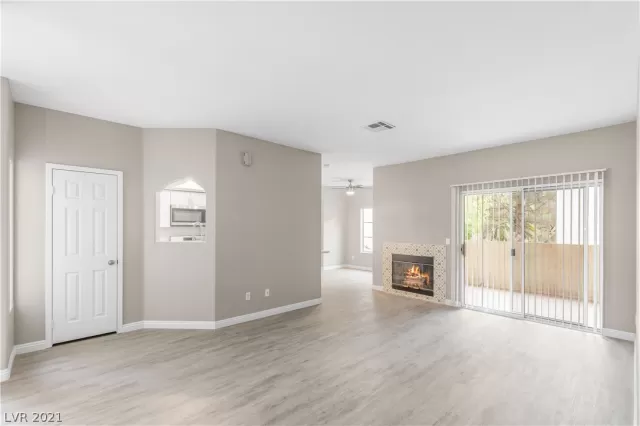 MLS: 2313132 Condo For Sale