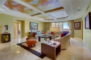 Photo #2: 2313134 Listing 