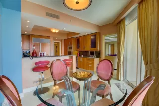 Photo #6: 2313134 Listing 