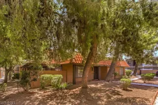 Photo #2: 2313160 Listing