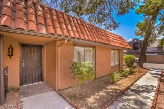 Photo #4: 2313160 Listing