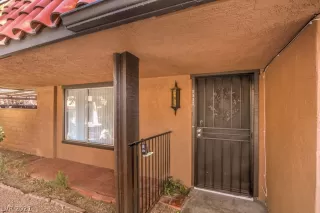 Photo #5: 2313160 Listing