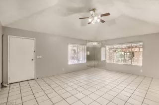 Photo #6: 2313160 Listing