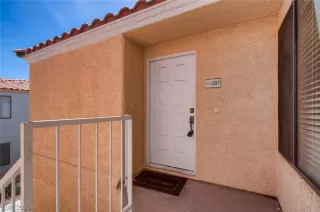 Photo #1: 2313162 Listing 